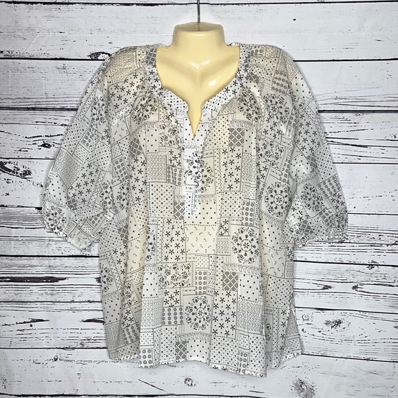 Easel NWT Sz L White & Gray Bandana Patchwork Print Oversized Peasant Shirt Top - Picture 1 of 4
